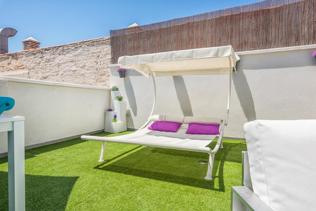 Atico Con Terraza Ac 1Hab En El Centro Y Piscina Comunitaria Apartment Malaga Exterior photo