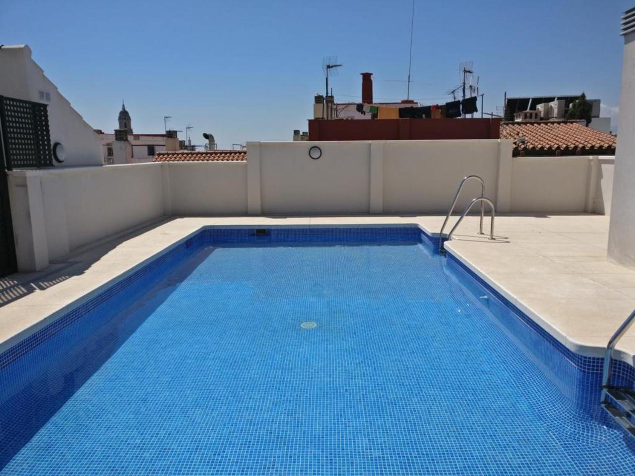 Atico Con Terraza Ac 1Hab En El Centro Y Piscina Comunitaria Apartment Malaga Exterior photo
